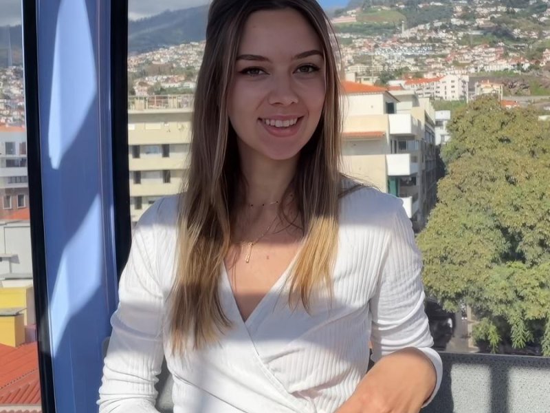 Hope Heaven - Public Blowjob In The Cable Car FullHD 1080p