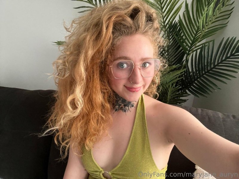 Maryjane Auryn - Onlyfans Pictures