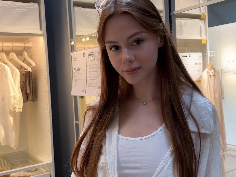 Arina Fox - Sex After Shopping UltraHD/4K 2160p