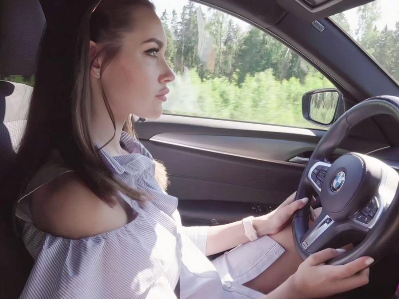 Luxury Girl - She Shoved It Inside HD 720p