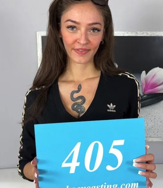 Becky California - Skinny Brunette Slut Makes The Most Of A Casting Fuck FullHD 1080p