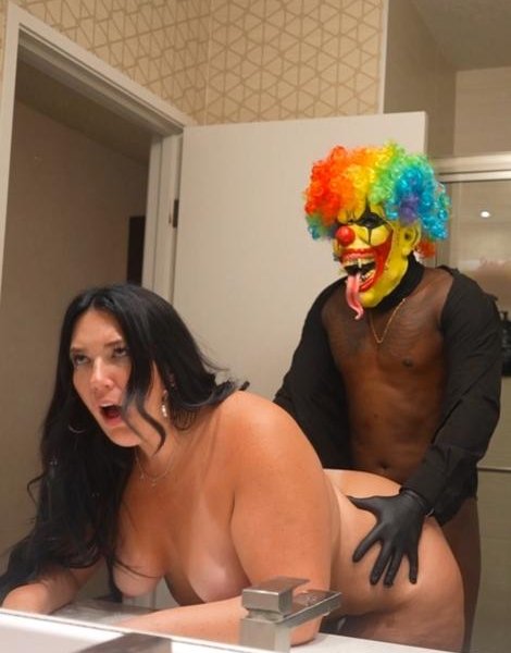 Alex Blair, GIbbyTheClown - Smiths Employee Alex Blair meets a sugar daddy 4K 2160p