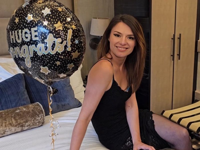 Kathryn Rose - Huge Surprise by Tony Rope had me Gushing FullHD 1080p