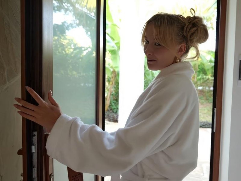 Lena Polanski - Round Two in Zanzibar FullHD 1080p