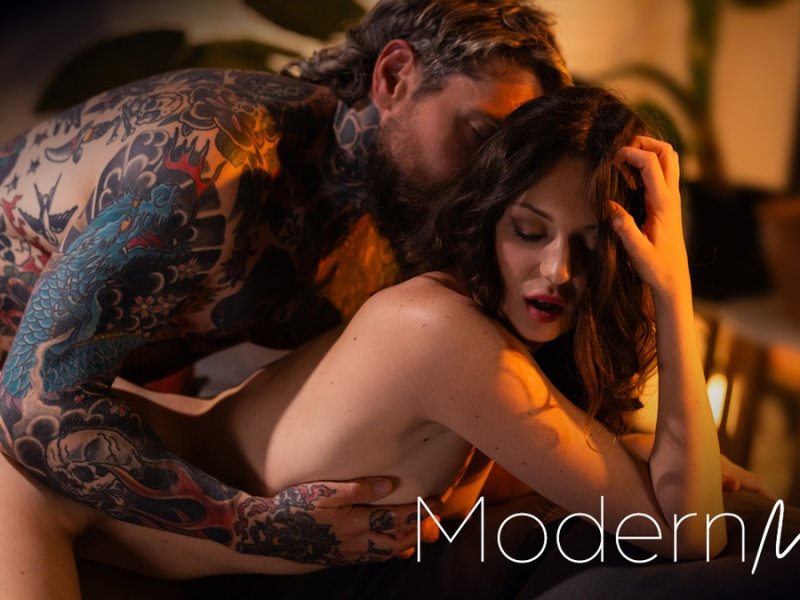 JoyBear - Isabella De Laa [1080p]