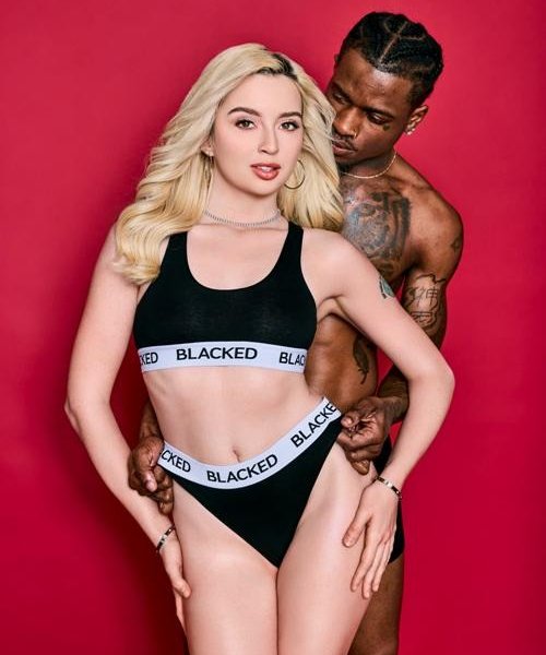 Lexi Lore - Fit Blonde Devours His Huge BBC 4K 2160p/FullHD 1080p/HD 720p