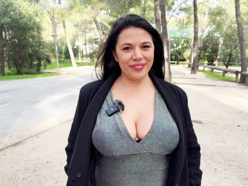 Jacquie Et Michel TV - Vicky [4K/1080p]