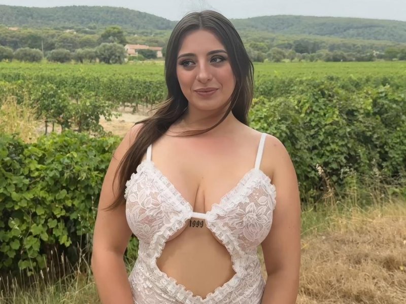 Luna Doll - Luna Doll, Supercharged With Two Guys! UltraHD/4K 2160p