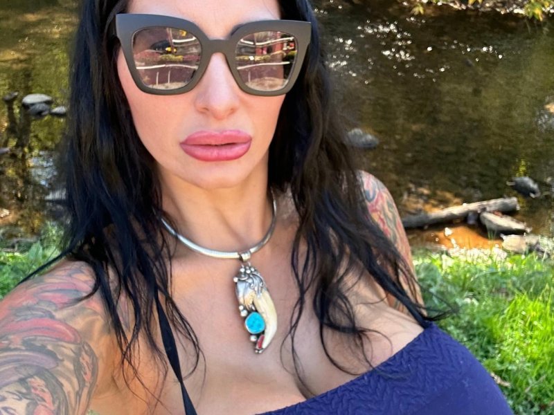 Ricki Raxxx - Onlyfans Pictures