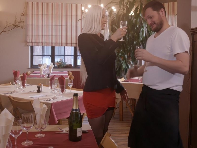 Blanche Bradburry - Busty Blonde MILF Gets Her Asshole Fucked And Filled FullHD 1080p