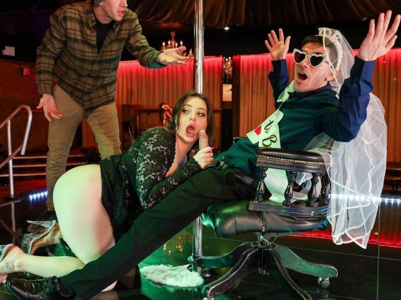 Luna Doll - The Stag FullHD 1080p/HD 720p