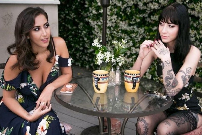 April O'Neil, Charlotte Sartre - The Blind Date 1080p