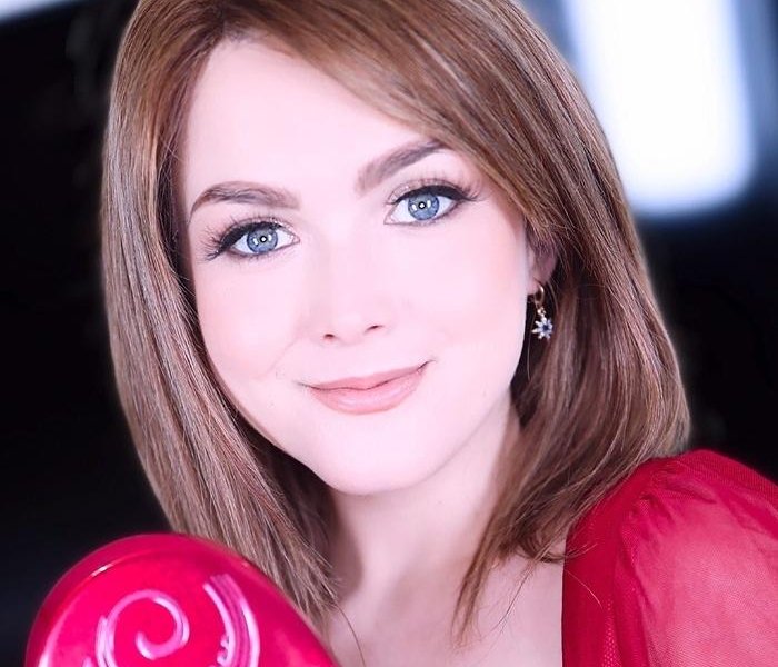 Jade Valentine - Jade Valentine Returns to Amateur Allure for a Special Valentine's Suck, Fuck and Swallow FullHD 1080p