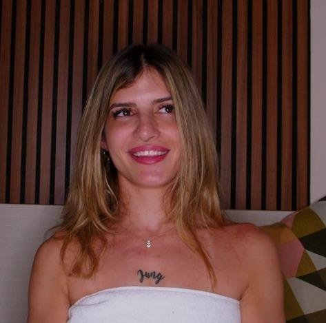 Miss Gray, Serena Gomes - Serena Gomes takes on 6 huge cocks that fuck her in every hole at the same time FullHD 1080p/HD 720p