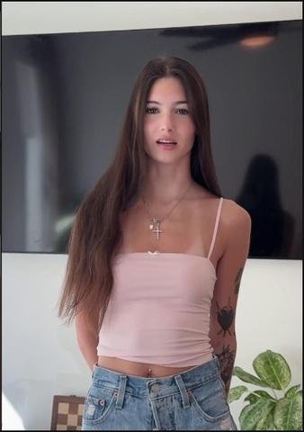 Sophie Tyler - Stepsister is late to pay rent and fucks instead 4K 2160p/FullHD 1080p