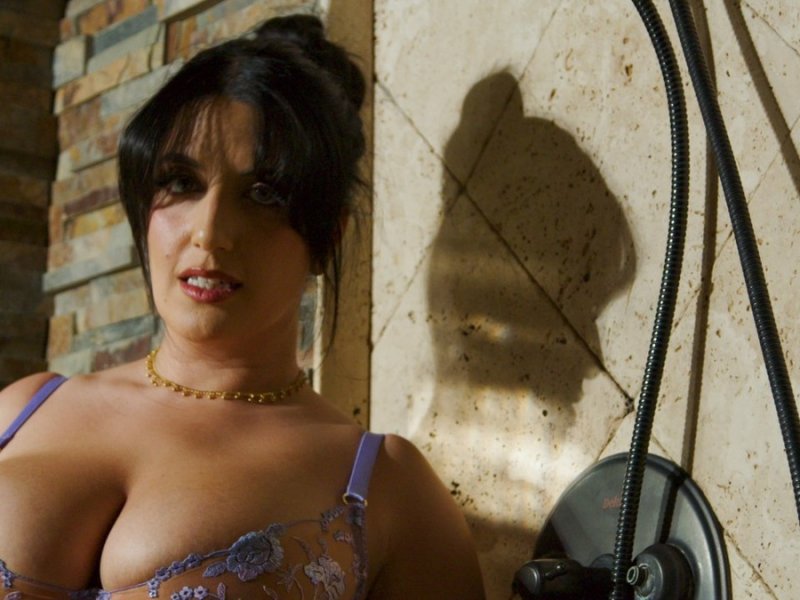 Elegant Angel - Sarah Arabic [1080p]