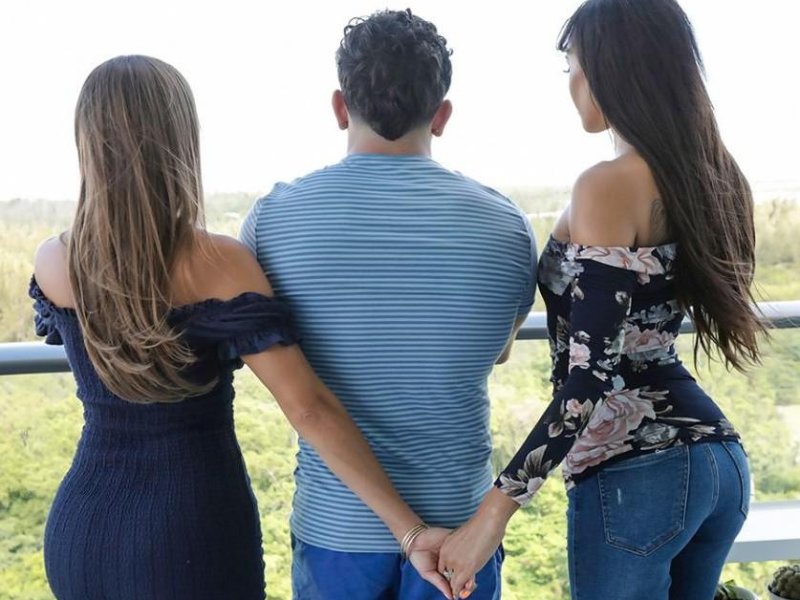 Havana Bleu, Gia Vendetti - My Foster Moms Took My Virginity - SD/1080p