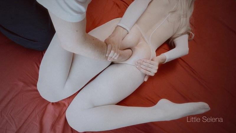 little_selena - Somehow I Think You Prefer Red To All Other Colors 1080p