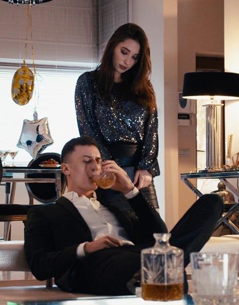 Liya Silver - The Perfect Gift FullHD 1080p/HD 720p