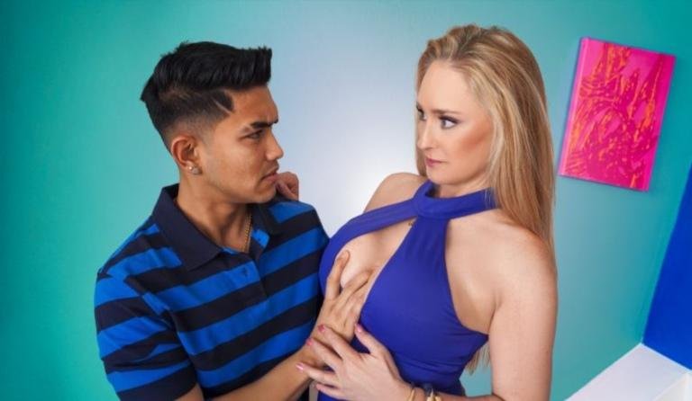 Wendy Raine - Forget About the Rent, You Can Be My Pussy Tenant FullHD 1080p