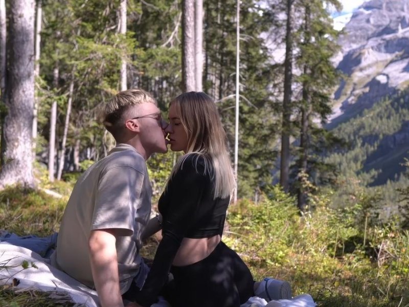 Mira David - Nature And Wild Fuck In Swiss Alps FullHD 1080p