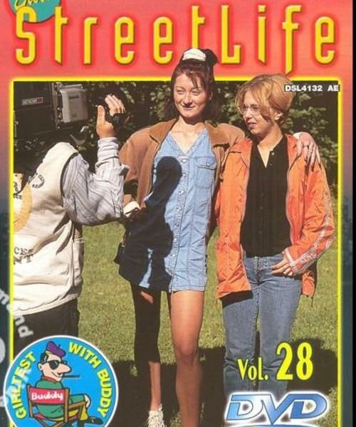 Erotic StreetLife 28 - Girltest With Buddy