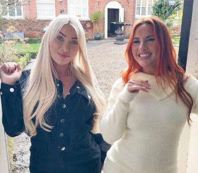 Kelly Stafford, Kayla Wild, Miss Teela - Rocco And Kelly's UK Adventure FullHD 1080p