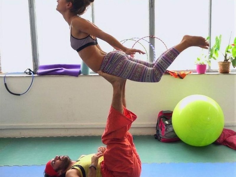 Julia Roca - Acroyoga HD 720p