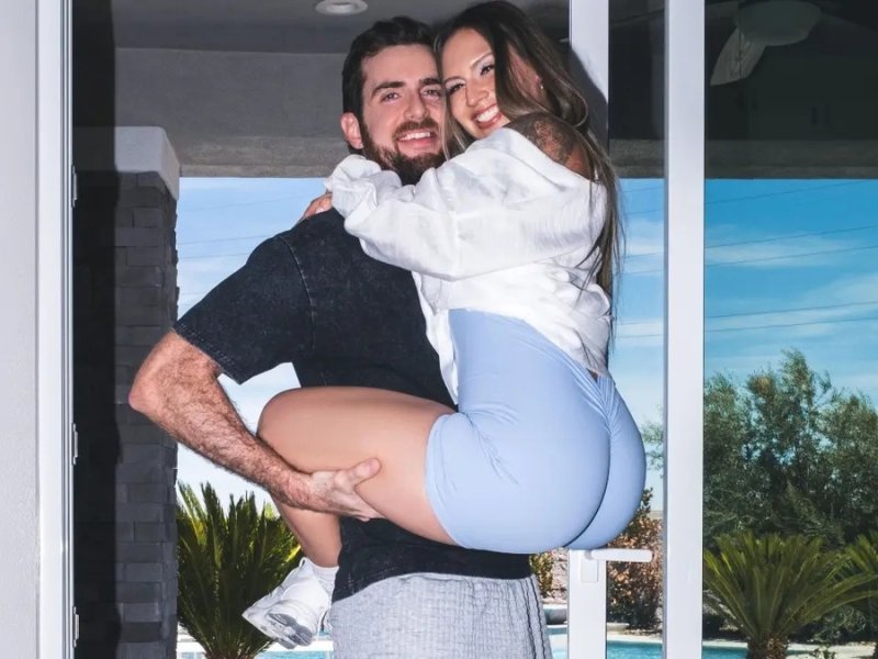 Brazzers Exxtra - Goddess Guzman [4K/1080p/SD]