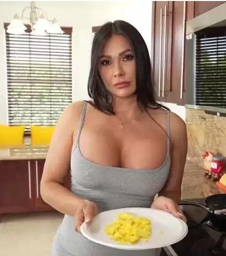 Esperanza Gomez - Stepmom esperanza gomez drains her stepson cum after class HD 720p